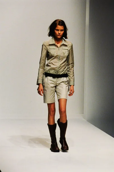 Look 2